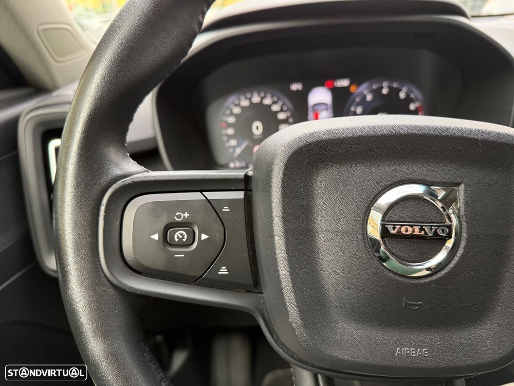 Volvo XC 40 1.5 T3 Tech Edition - 16