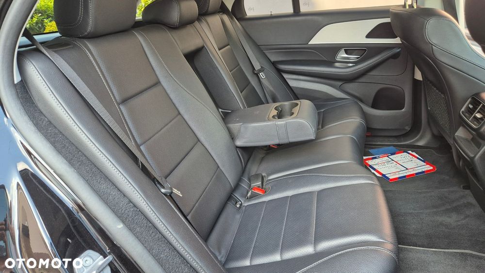 Mercedes-Benz GLE 300 d 4Matic 9G-TRONIC AMG Line - 24