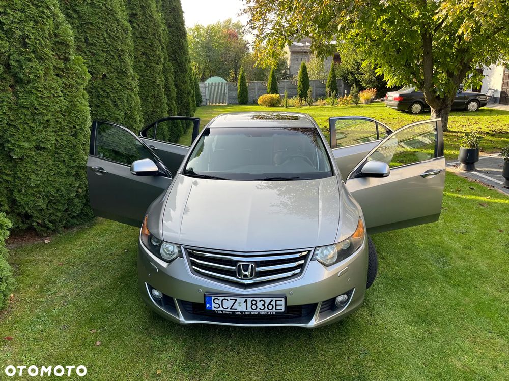 Honda Accord 2.0 Executive - 17