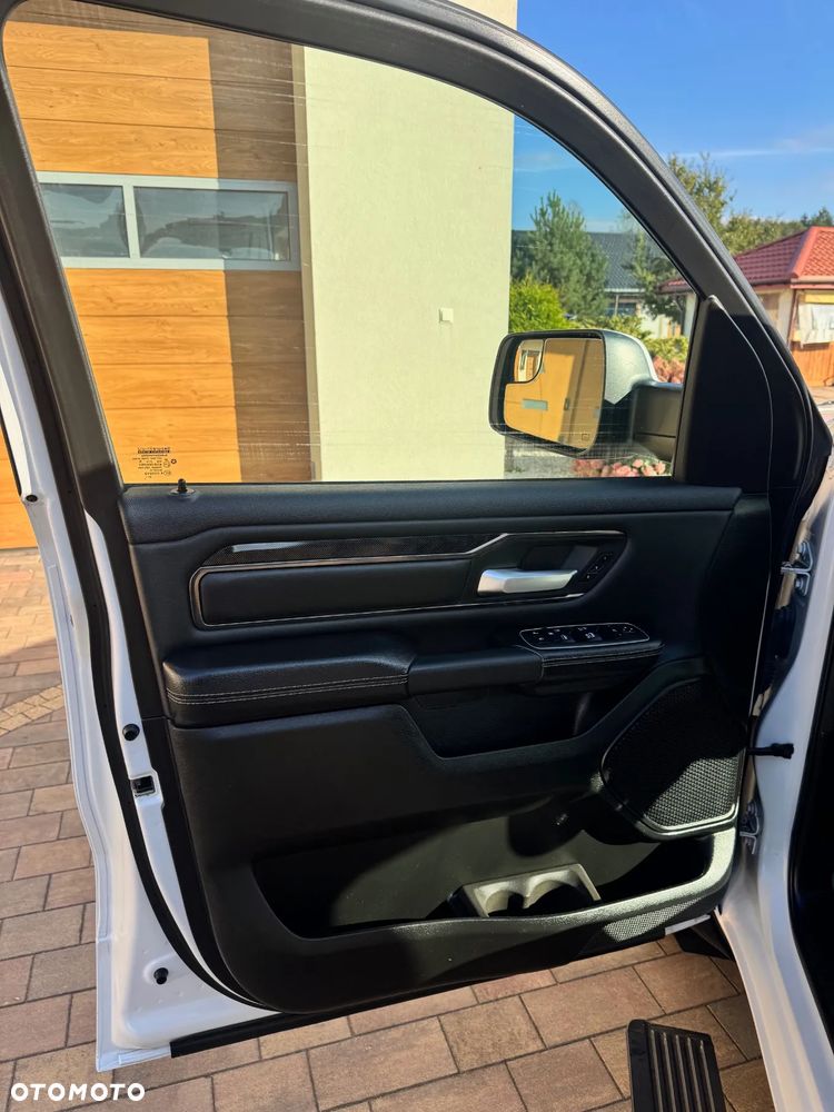 Dodge RAM 1500 5.7 4x4 - 10
