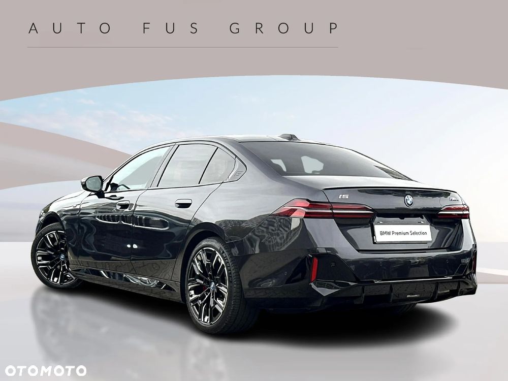 BMW i5 83.9kWh M60 xDrive - 4