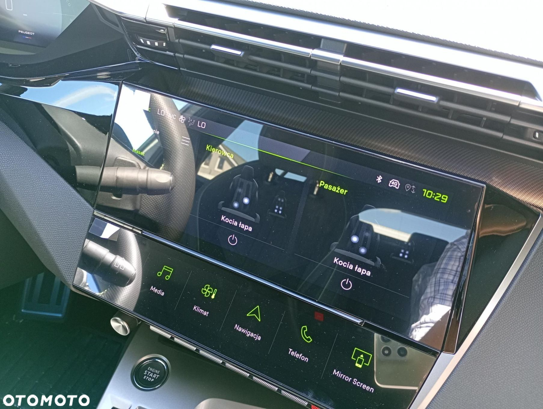 Peugeot 408 - 31