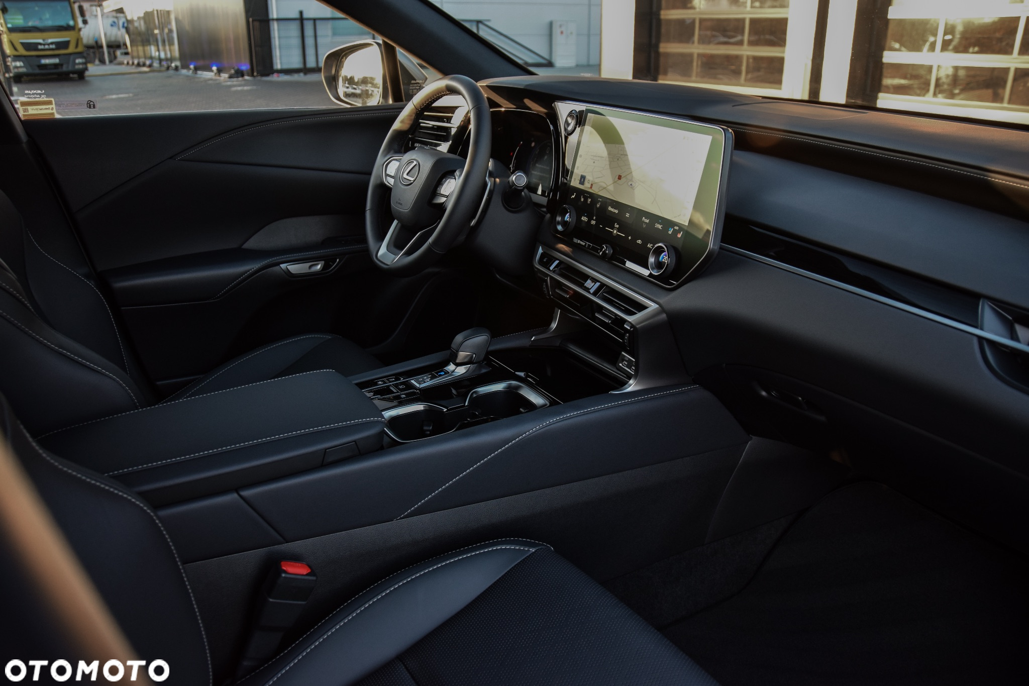 Lexus RX 350h Prestige - 4