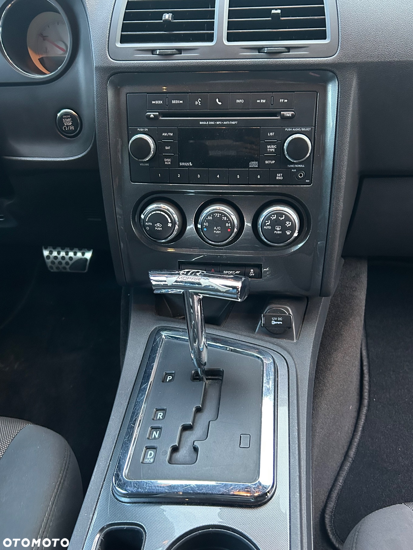Dodge Challenger Automatik SXT Plus - 9