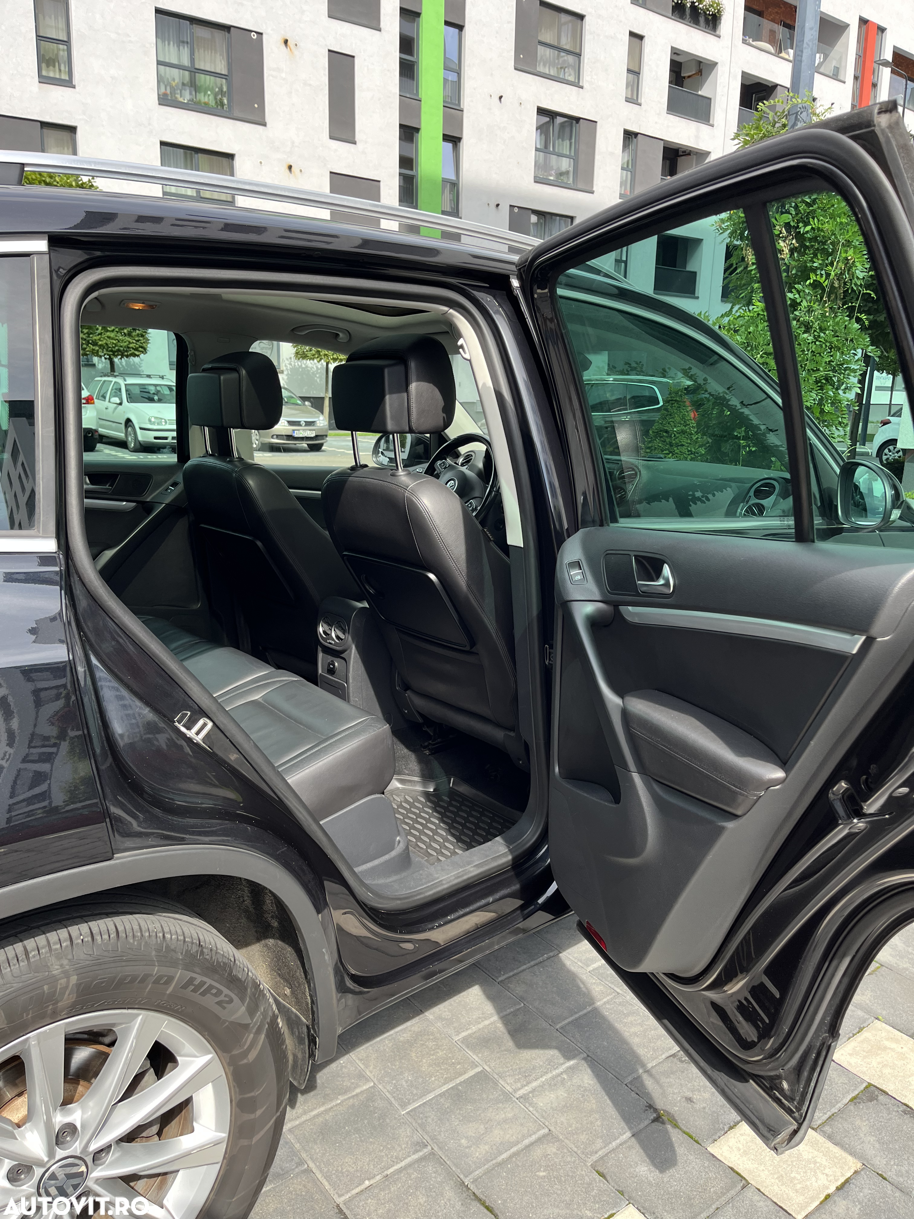 Volkswagen Tiguan 2.0 TDI 4Motion DSG Sport & Style - 14