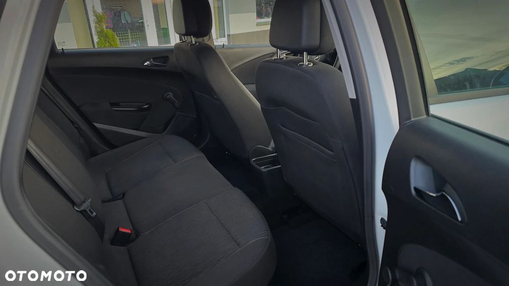 Opel Astra 1.6 Active - 29