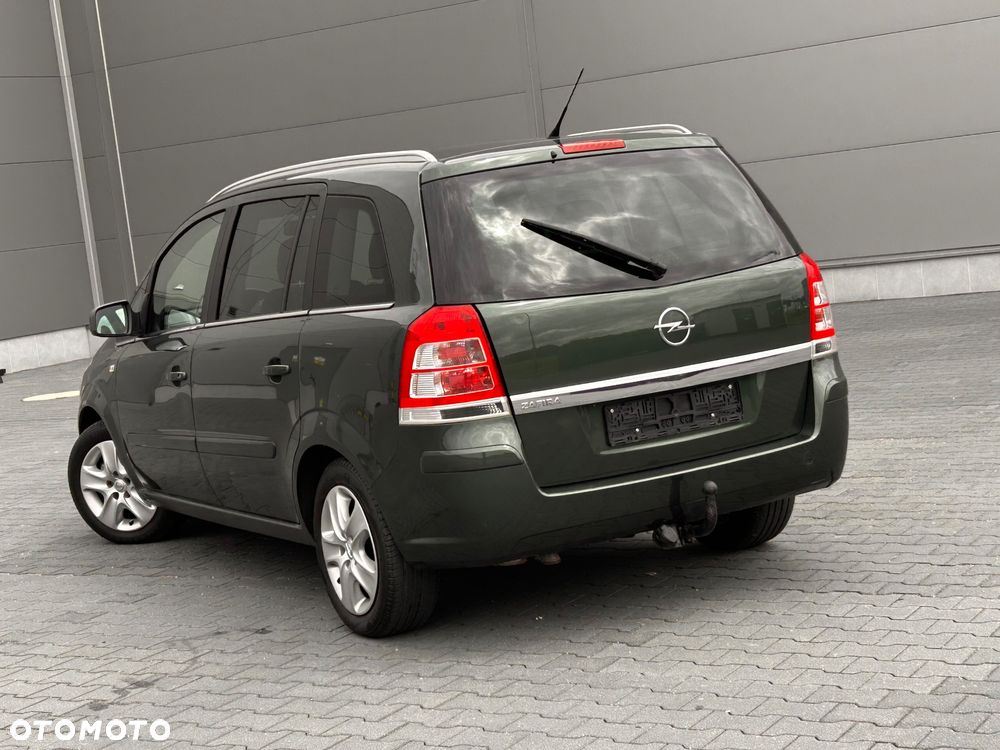 Opel Zafira 1.8 Cosmo - 18