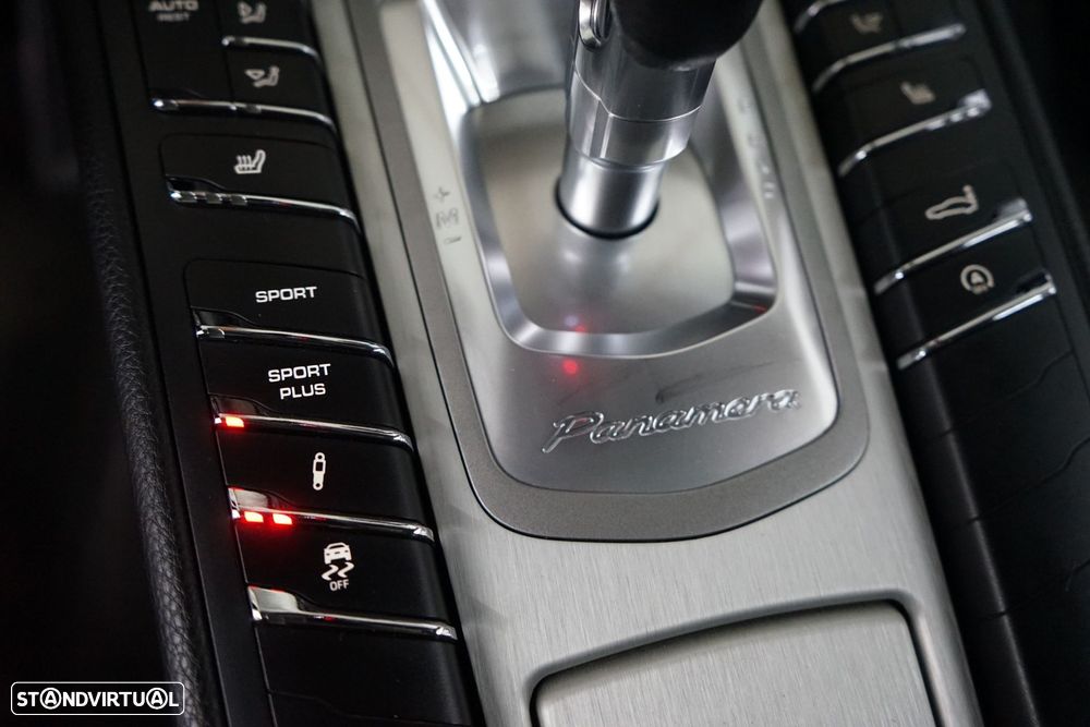Porsche Panamera Platinum Edition - 42