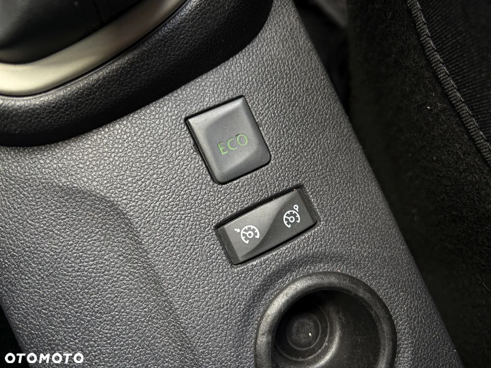 Renault Captur - 30