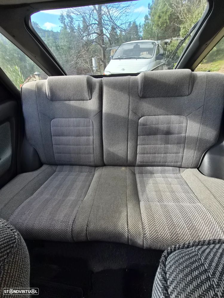 Toyota Corolla Liftback 1.3 Gold Line - 9