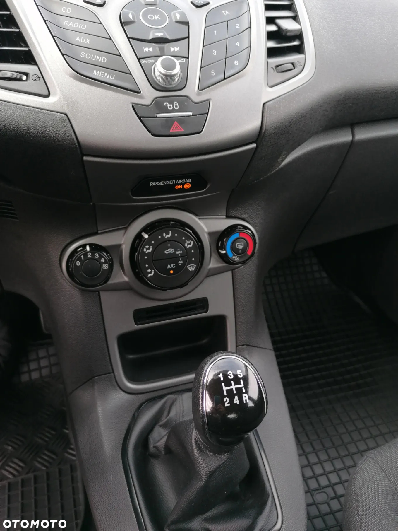 Ford Fiesta 1.25 Trend - 23