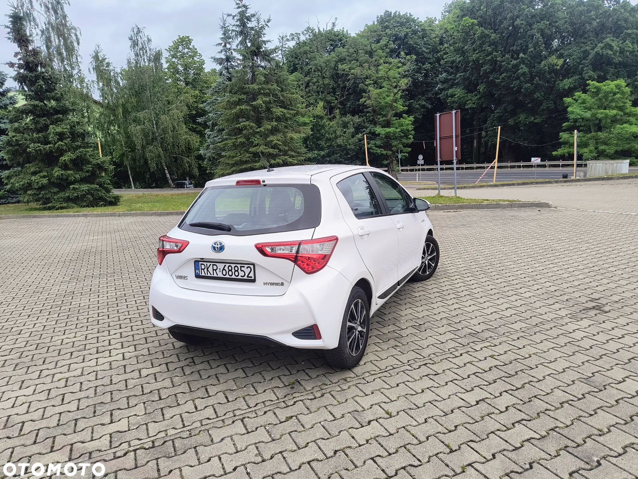 Toyota Yaris Hybrid 1.5 VVT-i Comfort - 7