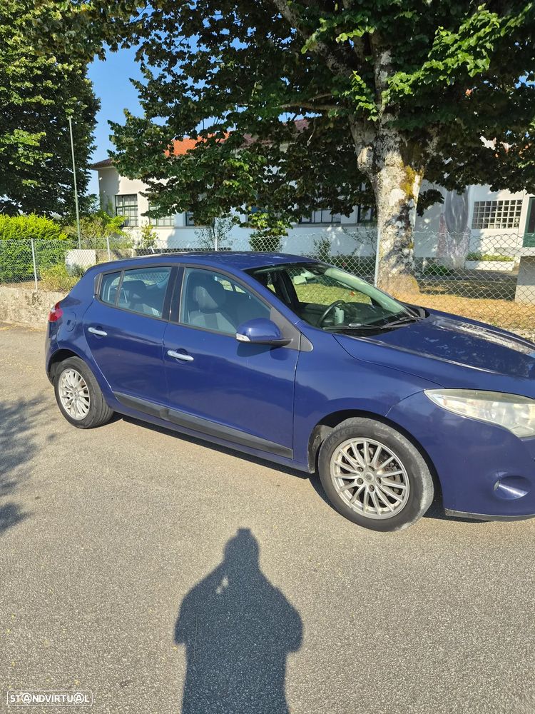 Renault Mégane 1.5 dCi Confort - 4