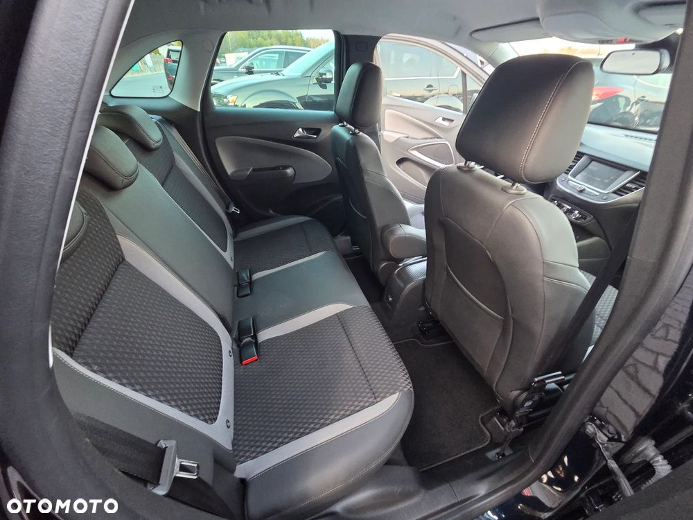 Opel Crossland X - 30