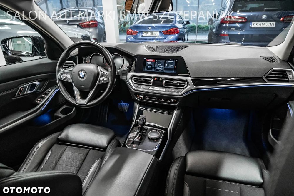 BMW Seria 3 320d Sport Line - 21