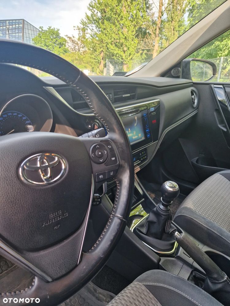 Toyota Auris 1.6 D-4D Comfort - 13