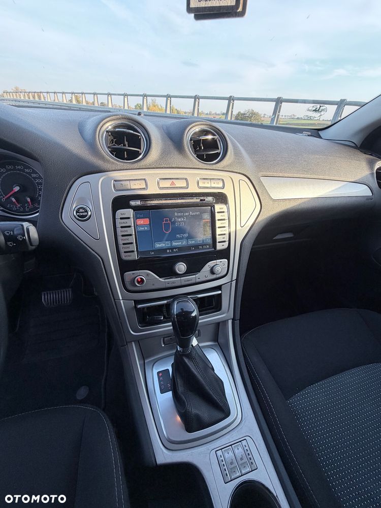 Ford Mondeo 2.0 TDCi Business Edition - 11