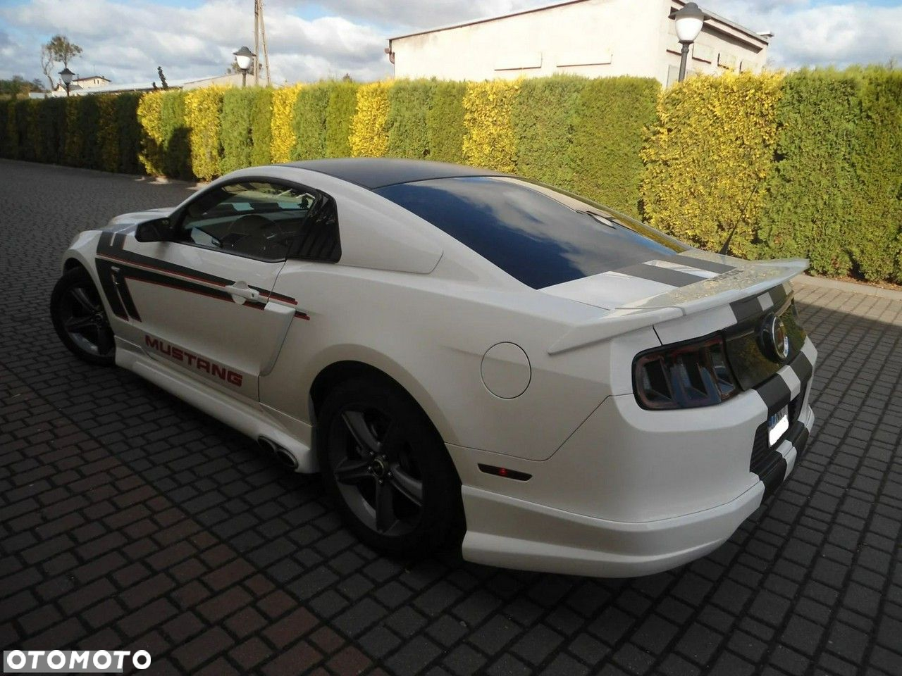 Ford Mustang - 5