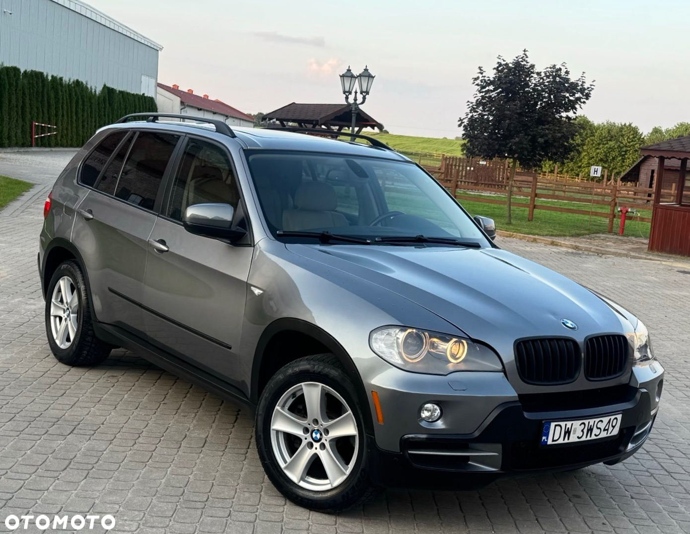BMW X5 4.8i xDrive - 11