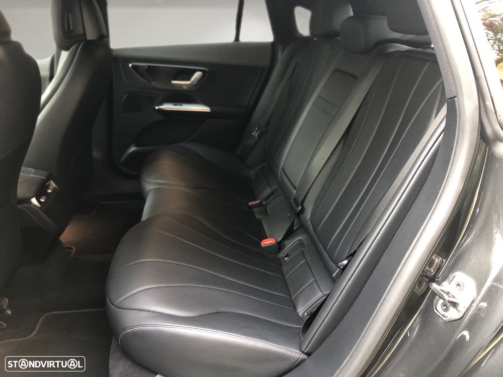 Mercedes-Benz EQE 350 - 17