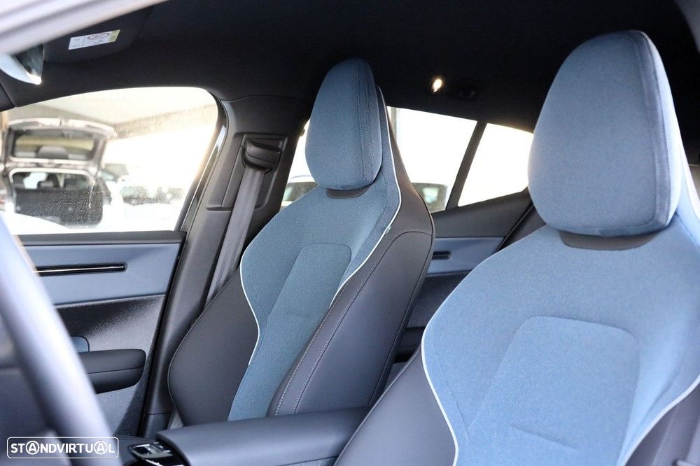 Volvo EX30 69 kWh Single Motor Extended Range Plus - 9