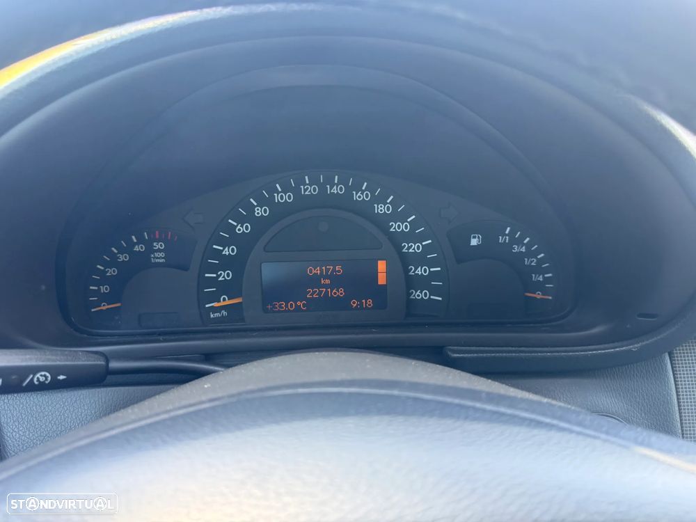 Mercedes-Benz C 220 - 21