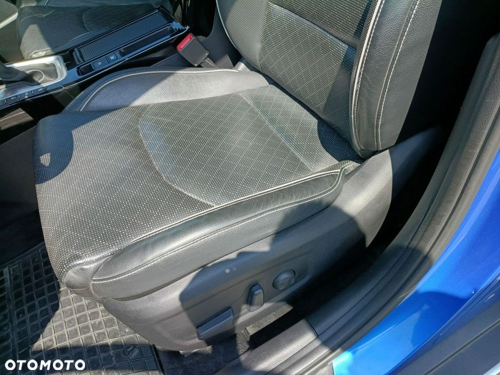 Kia XCeed - 12