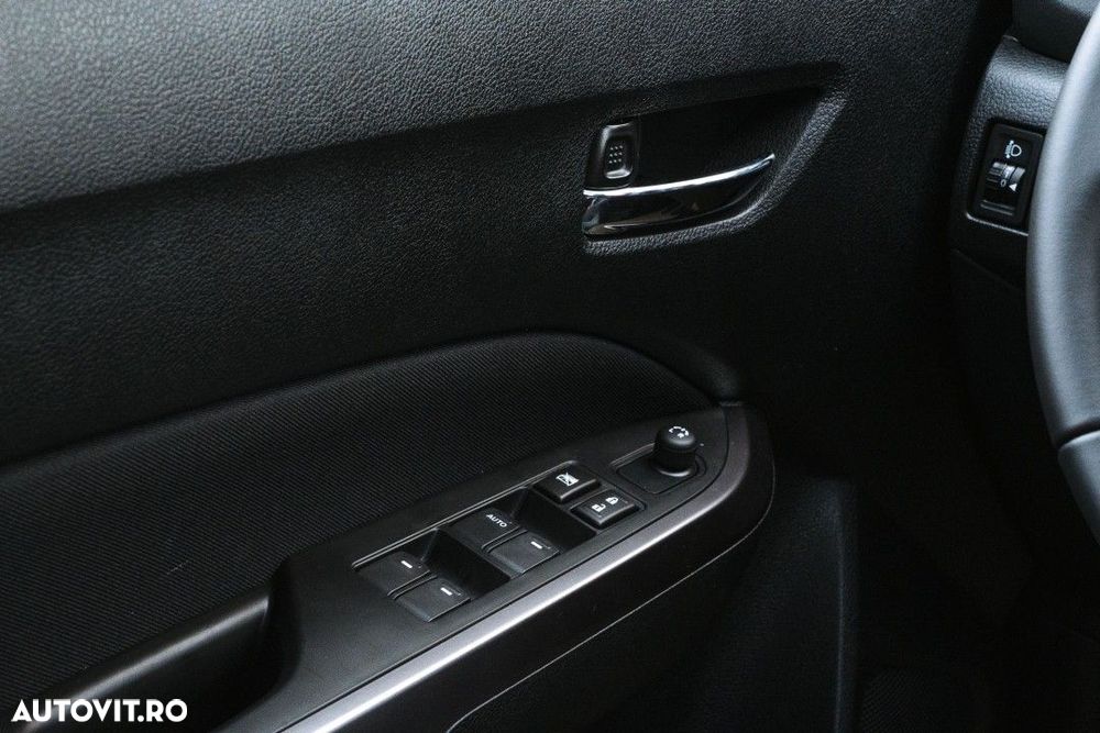 Suzuki Vitara - 24