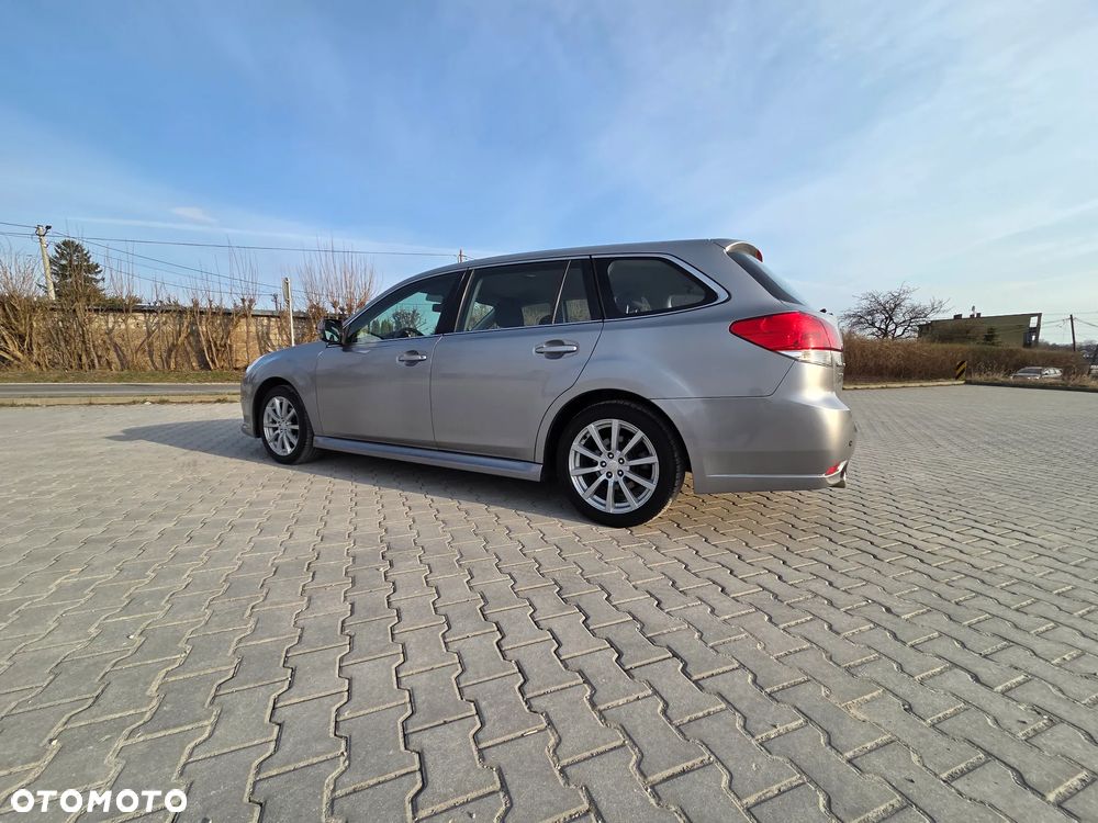 Subaru Legacy - 28