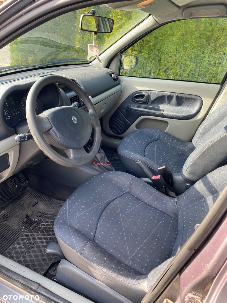 Renault Clio 2003 photo 5