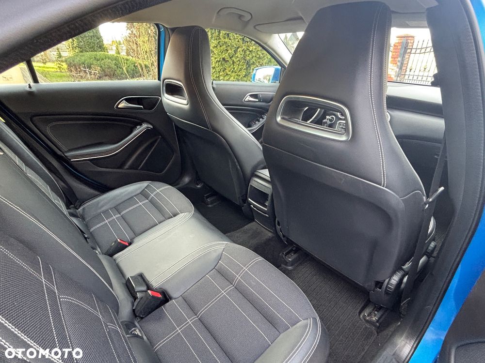 Mercedes-Benz Klasa A 200 (BlueEFFICIENCY) Urban - 23