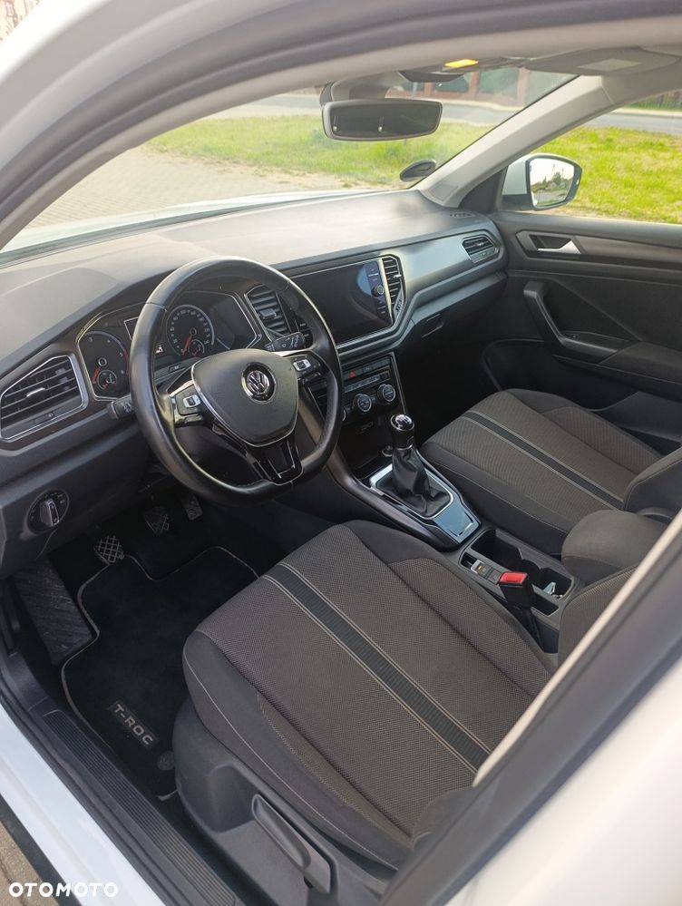 Volkswagen T-Roc - 7