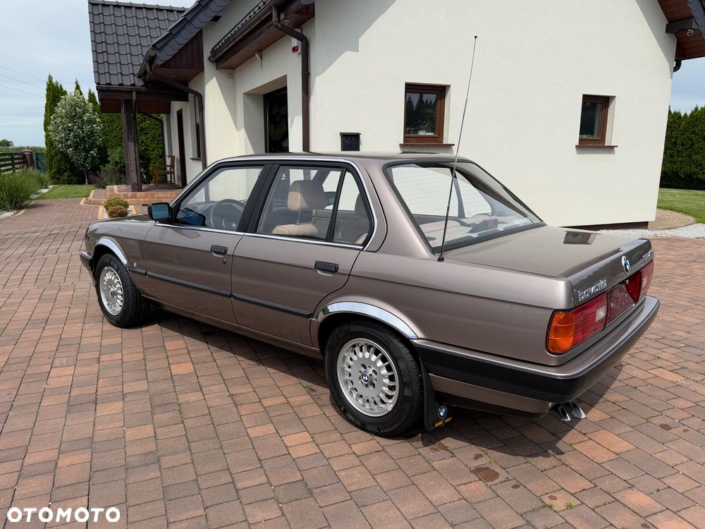 BMW Seria 3 - 10
