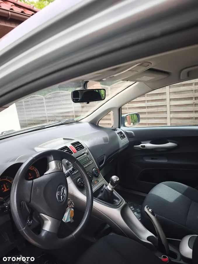 Toyota Auris 2.0 D-4D Luna - 8