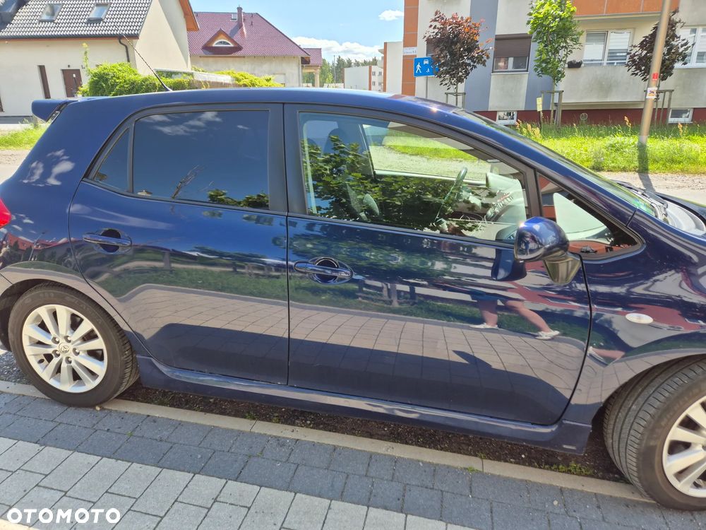 Toyota Auris - 5
