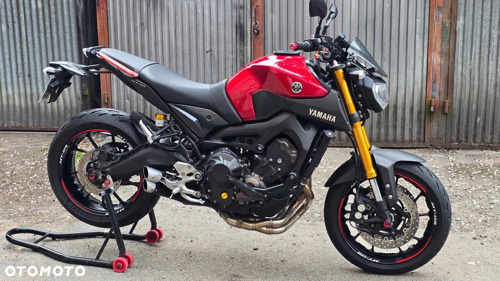 Yamaha MT - 7