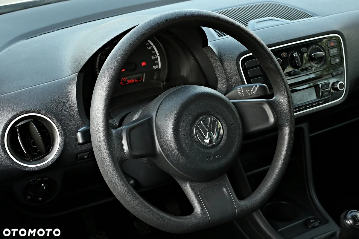 Volkswagen up! white - 34