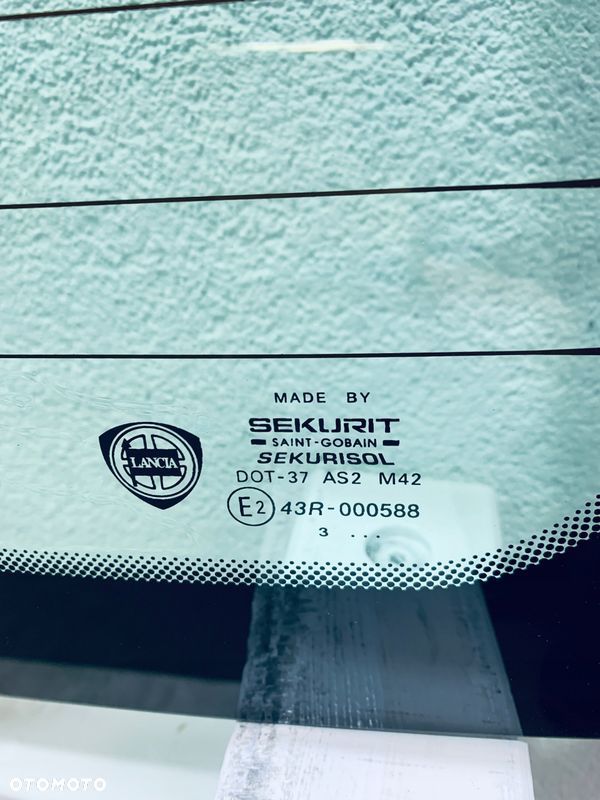 Szyba tylna nowa LANCIA LYBRA 1999-2005 ORYGINAŁ - 2