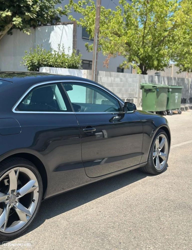 Audi A5 2011 photo 3