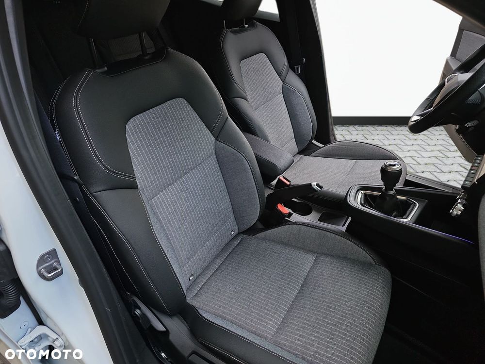 Renault Clio - 29