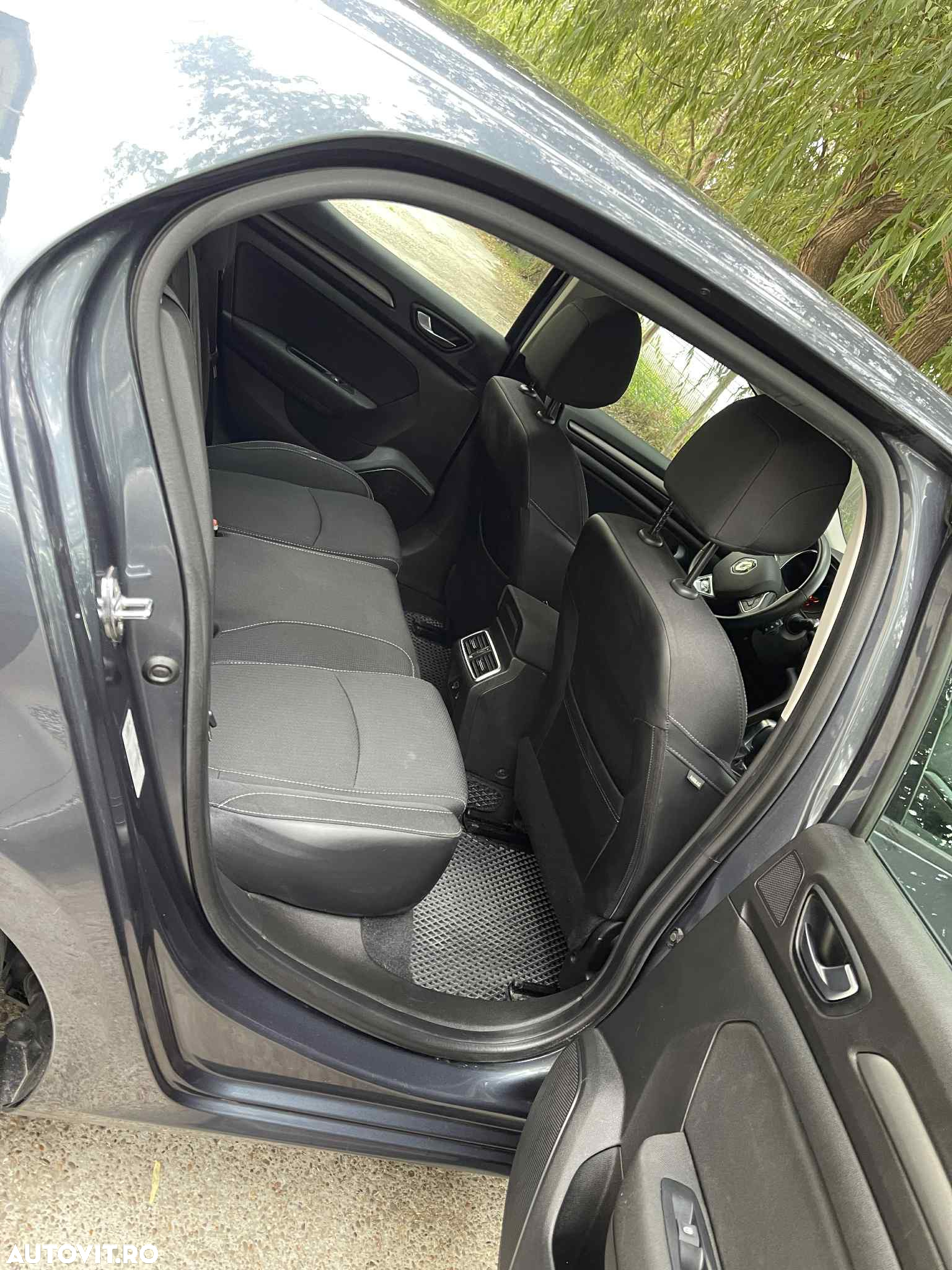 Renault Megane Blue dCi 116 EDC Intens - 15