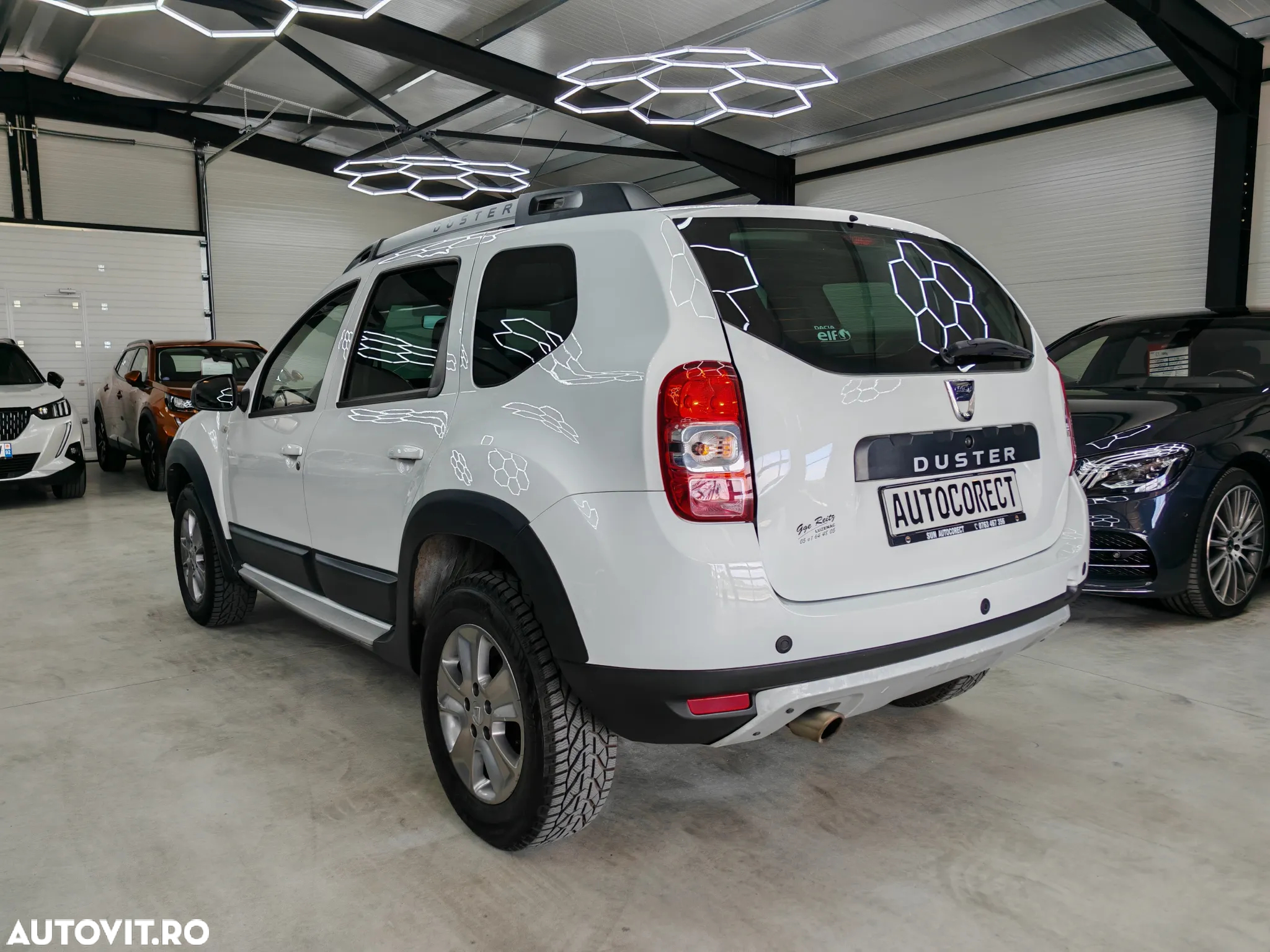 Dacia Duster 1.5 dCi 4x4 Prestige - 4