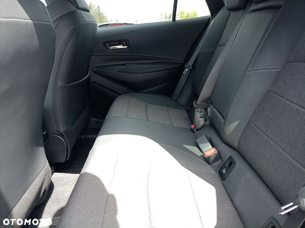 Toyota Corolla 1.8 Hybrid Style - 11