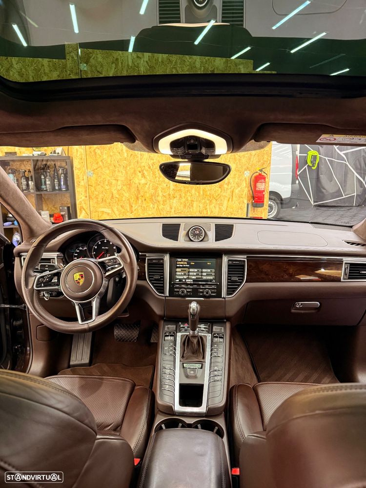 Porsche Macan Turbo - 10