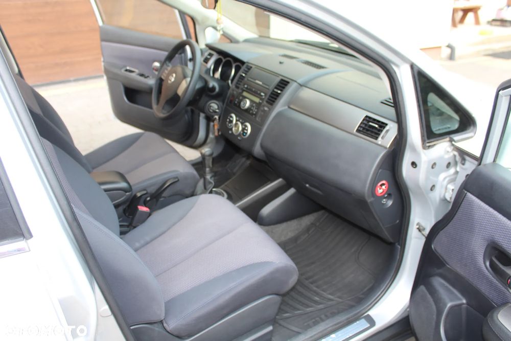 Nissan Tiida 1.6 Acenta - 9