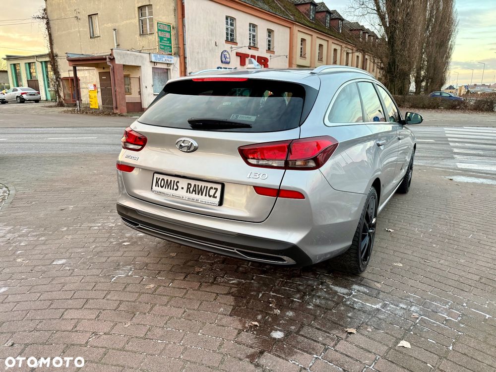 Hyundai i30 1.5 T-GDI 48V-Hybrid Advantage - 24