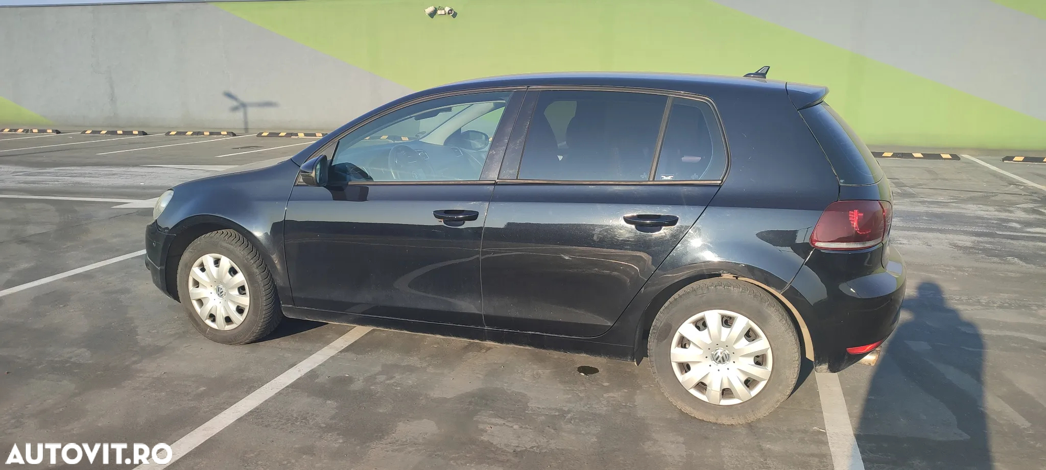 Volkswagen Golf 2.0 TDI DPF Highline - 6