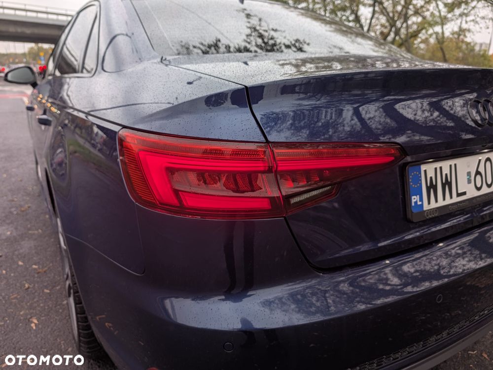 Audi A4 Limousine - 33