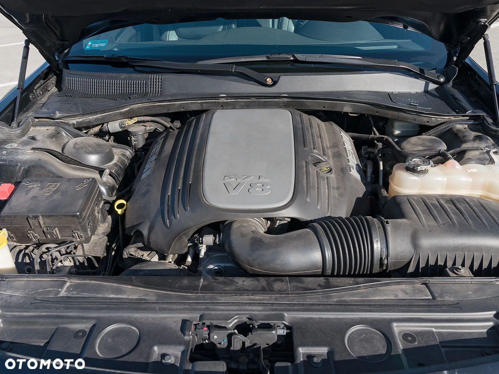 Chrysler 300C - 8