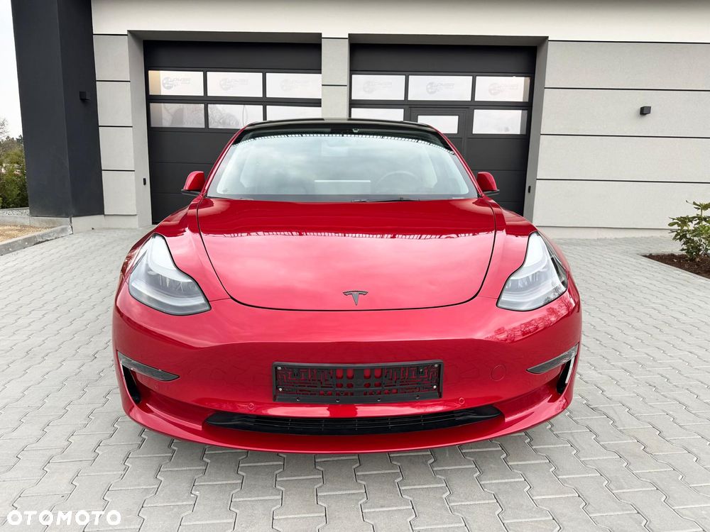 Tesla Model 3 - 5
